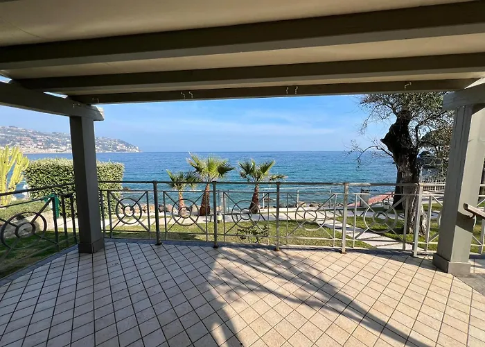 Ξενοδοχείο με διαμερίσματα Baia La Ruota 4*