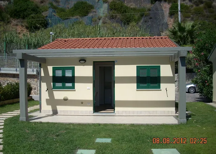 Ξενοδοχείο με διαμερίσματα Baia La Ruota