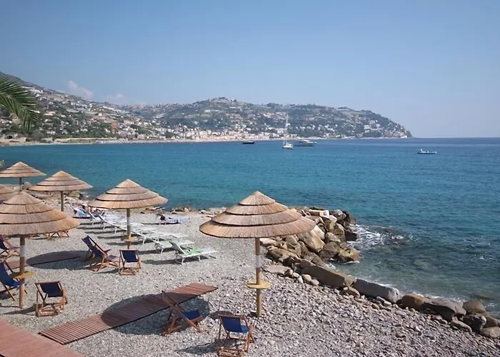 Baia La Ruota Ξενοδοχείο με διαμερίσματα Bordighera