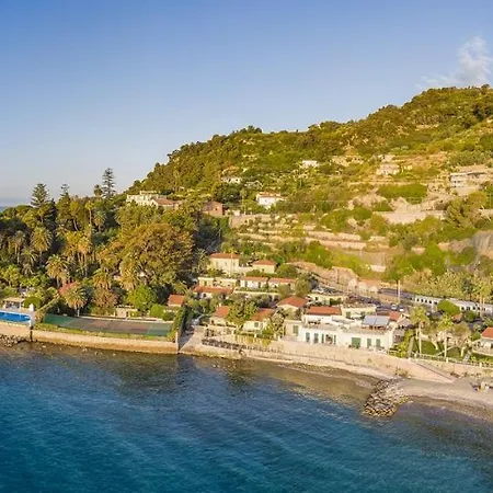 Aparthotel Baia La Ruota 2*
