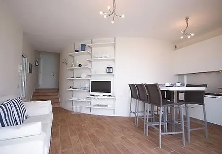 Hotel apartamentowy Baia La Ruota 4*