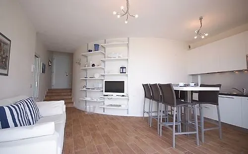 Aparthotel Baia La Ruota 4*